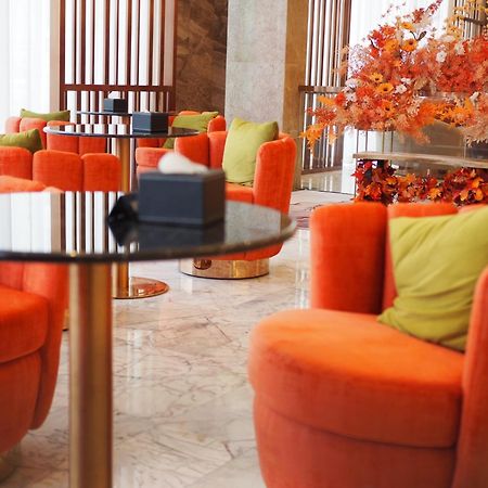 Hermann Hotel Pattaya - Sha Extra Plus מראה חיצוני תמונה The lobby of the hotel