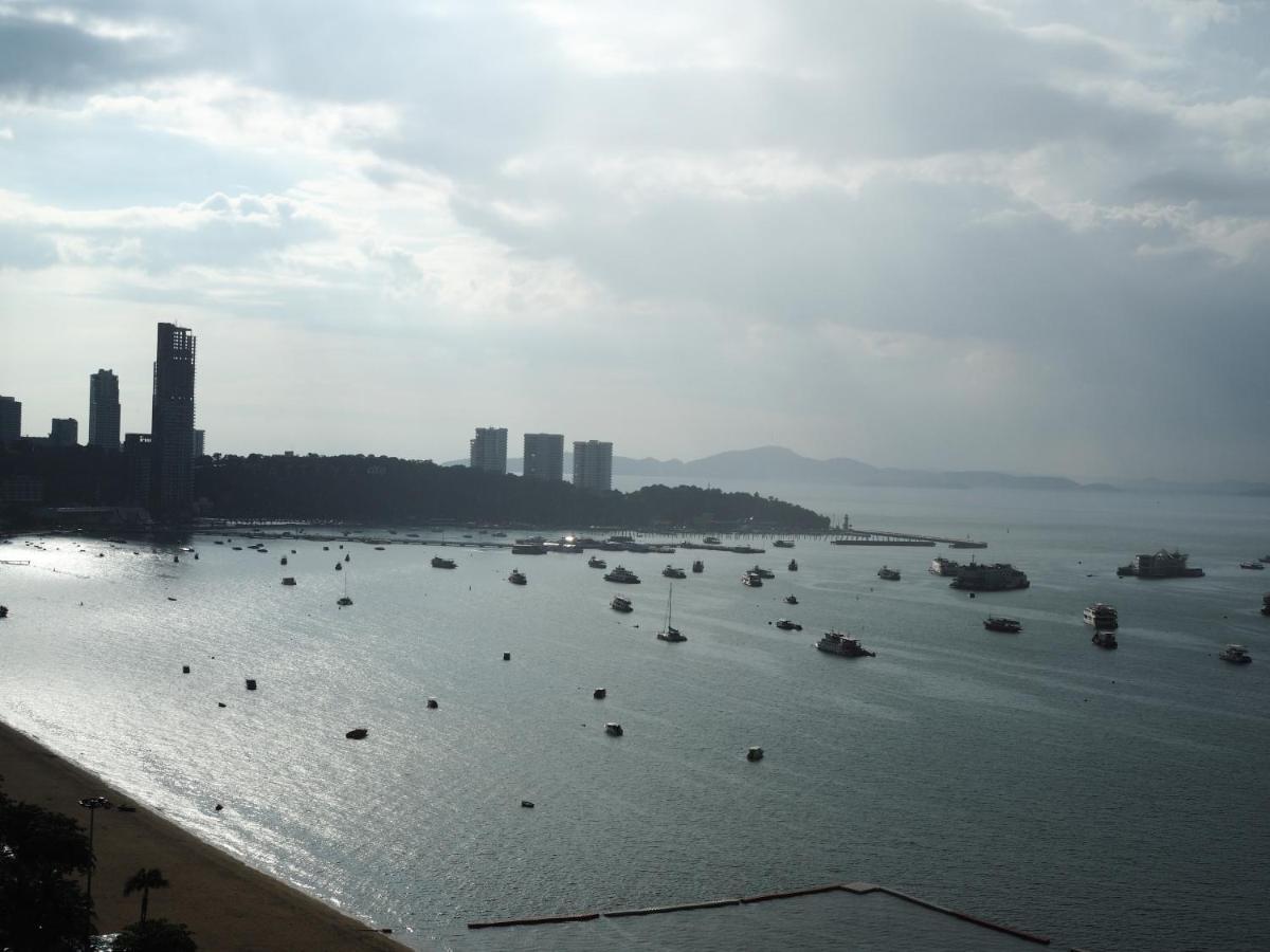 Hermann Hotel Pattaya - Sha Extra Plus מראה חיצוני תמונה View of the city from the sea
