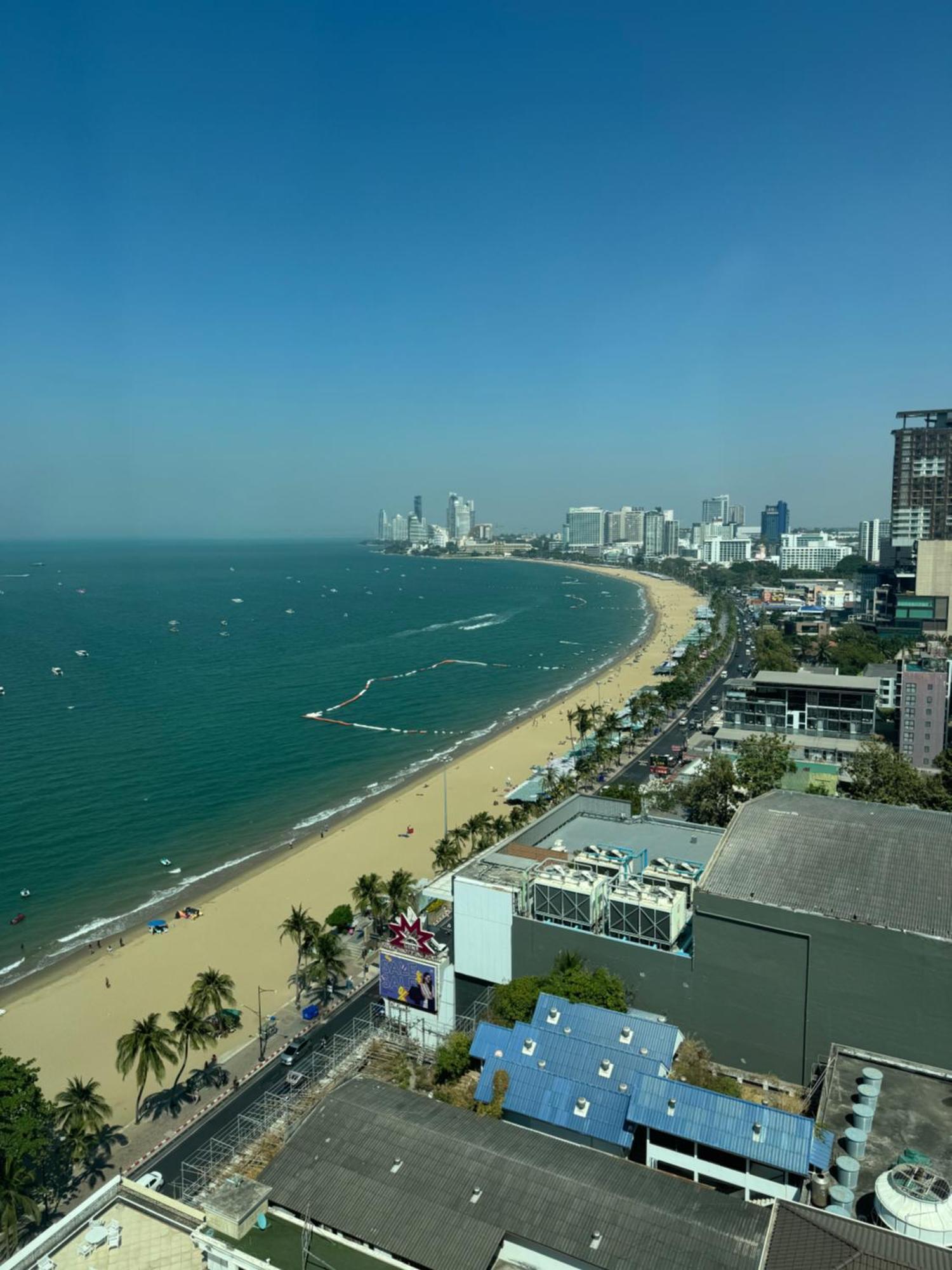 Hermann Hotel Pattaya - Sha Extra Plus מראה חיצוני תמונה Pattaya Beach