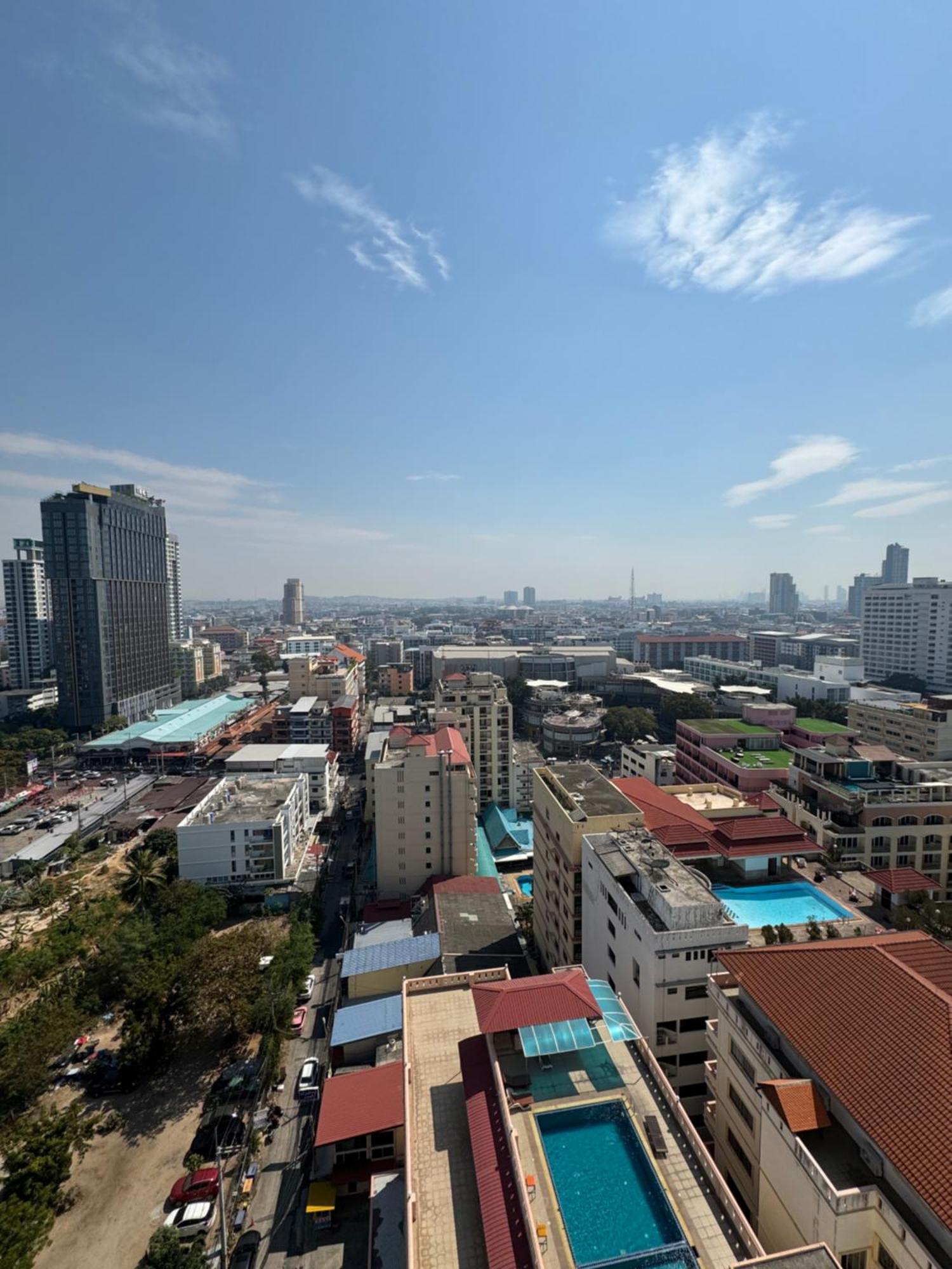 Hermann Hotel Pattaya - Sha Extra Plus מראה חיצוני תמונה View of the city
